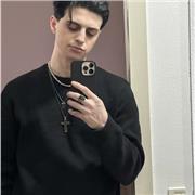 Laureato in lingue e letterature straniere offre lezioni private per studenti di scuola media e superiore a Pontedera e dintorni